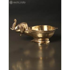 Elefante de diseño hecho a mano de 7 pulgadas Diya en latón Lámpara de latón decorativa con diseño de elefante para decoración del hogar y decoración del templo - Product Image 3