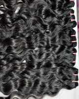 Tissage de cheveux humains bouclés vierges à l'aspect naturel, double trame machine, pointes simple trame, cheveux bouclés indiens pour l'exportation