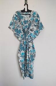 ชุดคลุมชายหาดลายพิมพ์นก ผ้าฝ้าย 100% คอวี แขนสามส่วน ทรงคาฟตัน งานแฮนด์เมดอินเดีย ความยาวระดับเข่า ทรงเอวินเทจ ทรงเอไลน์ โอเวอร์ไซส์ แต่งลูกไม้ สำหรับฤดูร้อน - Product Image 4