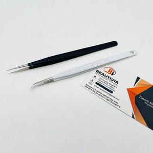 Pince à épiler professionnelle pour extensions de cils en acier inoxydable, 13 cm de long, fine et droite, pointe isolante à 45 degrés, impression personnalisée - Product Image 3