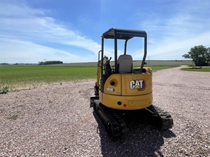 Mini-excavatrice hydraulique moderne pour les entrepreneurs en aménagement paysager et drainage - Product Image 3
