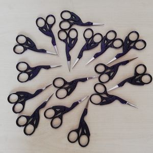 Ciseaux de manucure à lame en acier inoxydable avec manche en acier rouge, pointe incurvée et tranchante, durables pour les soins des ongles, pour adultes droitiers, mini - Product Image 6