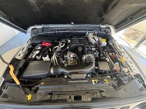 Jeep Wrangler Unlimited Rubicon 4x4 2022 Usado en Buen Estado, con Volante a la Izquierda y Derecha - Product Image 4