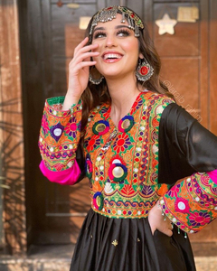 Vestido Afgano Kuchi Original de Primera Calidad, Excelente Calidad para Mujer, Mejor Precio, Diseño Tradicional Nuevo y Único, Vestidos Afganos Kuchi - Product Image 2