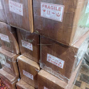 ของตกแต่งผนังอะคริลิคแบบโมเดิร์นสั่งทำพิเศษ เงางาม ประดับด้วยโซ่เรซิ่นทำมือ ของตกแต่งบ้านสำหรับเทศกาล Diwali - Product Image 5
