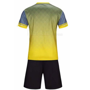 ชุดยูนิฟอร์มฟุตบอลชายแบบสปอร์ต เสื้อเจอร์ซีย์และกางเกงขาสั้นแห้งเร็ว ซับเหงื่อได้ดี เหมาะสำหรับการฝึกซ้อม การแข่งขันกลางแจ้ง และการแข่งขันทัวร์นาเมนต์ - Product Image 3