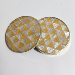 Posavasos con incrustaciones de resina Alphabets, decoración costera con temática de playa para la decoración de la Mesa de su hogar y accesorios> Tapetes y almohadillas - Product Image 5