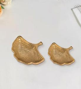 Juego de tazones de hoja de ginkgo de metal hechos a mano, tallados con diseño tradicional chino, para servir comida y regalar. - Product Image 3