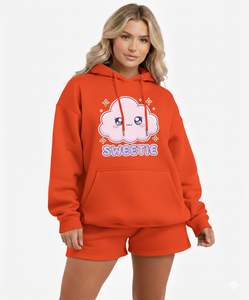 Ensemble décontracté personnalisé avec logo brodé pour femme : sweat à capuche et pantalon long en molleton léger 100 % coton respirant - Product Image 4