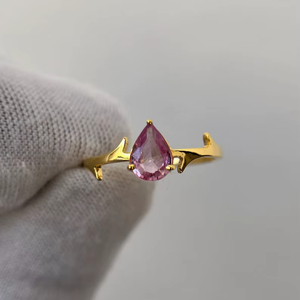 แหวนพลอยแซฟไฟร์สีชมพูคุณภาพสูง รูปทรงหยดน้ำ แหวนหมั้น แหวนแต่งงาน เงินแท้ 925 ชุบทอง 14K ของขวัญสำหรับเธอ - Product Image 1