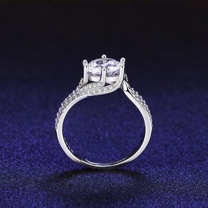 Anillo de Diamantes de Plata 925 Más Vendido para Uso Diario, Joyería de Oficina y Accesorio para Ocasiones Casuales Disponible para la Venta - Product Image 2
