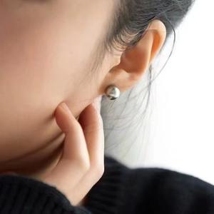 Boucles d'oreilles en perles à double usage en or 18 carats, gris platine naturel et noir, 8-9/9-10 mm, perles fines, lumière intense, disponibles en unité - Product Image 4