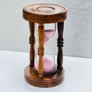 Sablier en bois de 6,5'' avec sable rose |   Horloge à sable de table rustique avec design croix d'ange pour décoration de fête d'anniversaire - Product Image 1