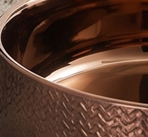 Elegante Lavabo Redondo de Cobre para Baño con Superficie Pulida, Diseño Contemporáneo, Instalación Sobre Encimera, Un Solo Tazón - Product Image 2