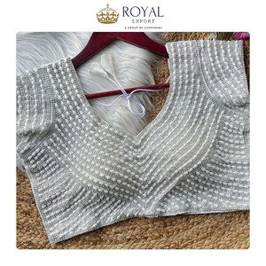 La Mejor Colección de Blusas de Seda Pura Hechas a Mano con Espalda Descubierta y Completamente Cosidas para Bodas y Fiestas a un Precio Accesible - Product Image 6