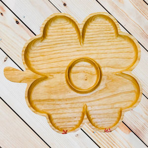 Plateau de service en bois de caoutchouc écologique en forme de fleur avec poignée, plateau décoratif en bois pour table basse, café, thé et collations - Product Image 1