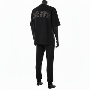 Ensemble t-shirt et pantalon pour homme en jersey de coton mélangé premium 220 GSM, noir, avec panneau latéral à strass et logo personnalisé. - Product Image 5
