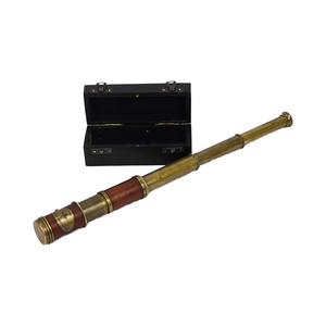 กล้องส่องทางไกลทองเหลืองโบราณโบราณที่มีด้ามจับหนังและไม้ช่วยเพิ่มการตกแต่งผลิตภัณฑ์งานฝีมือโลหะของคุณในทะเล - Product Image 3