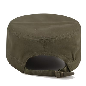 Casquette de style punk blanc avec clous pyramidaux argentés, casquettes de cadet pour hommes, casquettes de cadet pour femmes, casquettes de cadet unisexes - Product Image 4