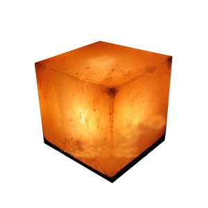Lampe en sel rose de l'Himalaya de haute qualité, conçue sur mesure, forme géométrique unique, décorative, sachet de sel raffiné comestible - Product Image 1
