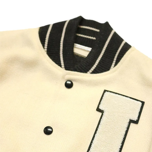 Veste varsity pour homme, manches en cuir PU crème, col noir, fermeture éclair, style décontracté automne - Product Image 4