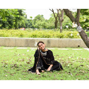 Conjunto de traje de crepé de rayón negro a cuadros con bordado Gotta de STYLE DE MAISON, con dupatta de Gotta pesado, diseño de diseñador, para bodas, fiestas, festividades, ropa étnica para mujer. - Product Image 4