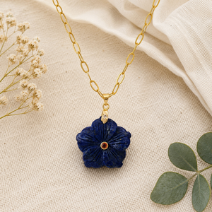 Collier Fleur en Lapis Lazuli Plaqué Or, Pendentif Charme en Pierre Précieuse Bleue Sculpté à la Main avec Zircon Orange, Bijou Floral Sculpté - Product Image 1