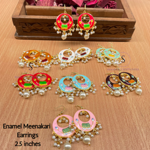 ต่างหูแบบจุมก้าสไตล์ราชสถาน งานฝีมือทำมือ ลายหลากหลาย ดีไซน์เมเนกาเร่ ประดับด้วยลูกปัดมุก ต่างหูแบบห้อย - Product Image 4