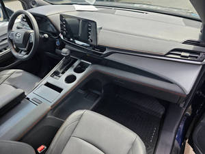 Sienna XSE 2024 de 7 Pasajeros, OEM/ODM Industrial, Listo para Envío - Product Image 3