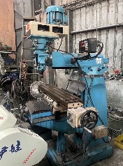 Fresadora vertical manual tradicional usada de 220V - Product Image 2