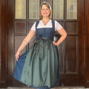 Women's Bavarian Style Dirndl <b>Dress</b> With Floral Embroidery Midi Length A-Line Vintage Folk Costume Short Sleeve Lace <b>Dress</b> - Product Image 4