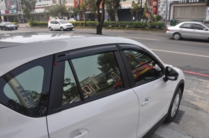 Viseras para Ventanas de Auto HIC, Protectores Contra la Lluvia, Material PMMA, 100% Compatibles con MAZDA CX-5 2012~2016 - Product Image 3