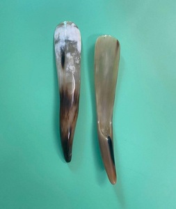ฮอร์นรองเท้าไม้ทำมือรูปควายสั้นและยาวโลโก้อินเดีย - Product Image 3