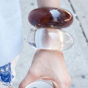 Bracelet unique en acrylique, jonc en résine transparente pour femme, idéal pour les fêtes et mariages, haute qualité, prix bas - Product Image 3