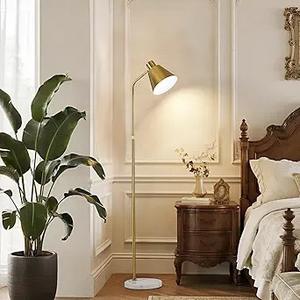 Lampe sur pied industrielle en fer avec ampoule apparente pour une décoration rustique de la maison - Product Image 3