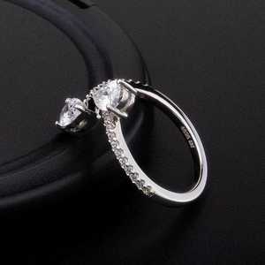 Anillo de compromiso de plata 925 original con moissanita de 1 quilate, corte pera, estilo clásico, regalo de joyería para novias - Product Image 4