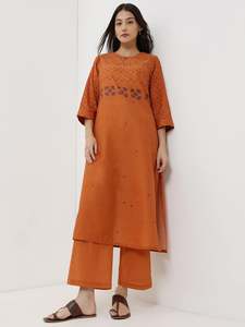 Robe maxi à col rond avec broderie géométrique, manches trois quarts, coupe ample, en lin et coton, décontractée, pour toutes les saisons - Product Image 3
