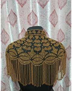 Capa de poliéster negra y dorada para adultos con bordado de cuentas, flecos y perlas para abrigo de boda - Product Image 4