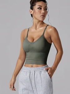 Soutien-gorge de sport blanc en nylon et élasthanne de qualité supérieure |   Débardeur de yoga à dos croisé |   Brassière de sport longue à compression et effet push-up - Product Image 3