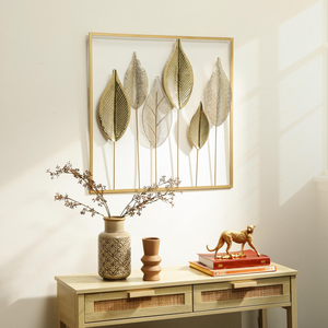 Panneau mural botanique en feuille d'or, sculpture élégante en métal à motif de feuillage, œuvre d'art naturelle encadrée pour l'intérieur moderne de la maison - Product Image 3
