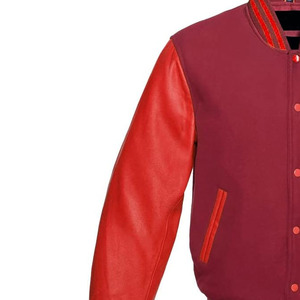 Chaqueta Varsity Marrón para Hombre con Mangas de Cuero PU Rojo, Logotipo M Bordado, Estilo Preppy, Cuello Camisero, Corte Regular - Product Image 3