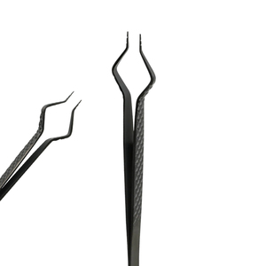 Pince à épiler angulaire Iso Pro en acier inoxydable pour isolation des cils, antistatique, à pointe lisse de précision - Product Image 1