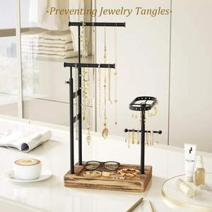 Présentoir à Bijoux Multi-Niveaux avec Barres pour Colliers, Panneau pour Boucles d'Oreilles, Support pour Bracelets, Base Spacieuse, Rangement de Présentation Haut de Gamme pour Coiffeuse - Product Image 3