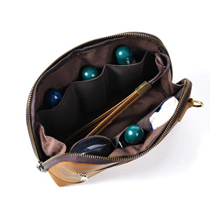 Sac de toilette en cuir véritable Crazy Horse pour homme, fait main en cuir de vachette, trousse de maquillage. - Product Image 5