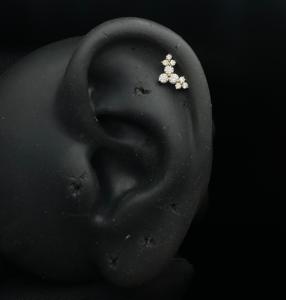 Timeless Flower <b>Garland</b> Diamond Ear Crawler Stud In 14K Gold For Elegant Jewelry Styling - Product Image 5