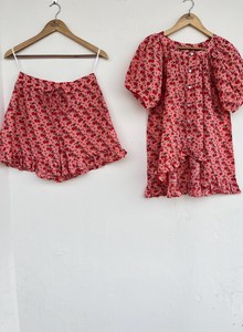 Conjunto de Pijama de Algodón con Estampado de Cerezas Rosas para Mujer, Conjunto de Vestido de Verano para Vacaciones en la Playa, Pantalones Cortos con Volantes y Top con Botones, Ropa de Estar por Casa - Product Image 2