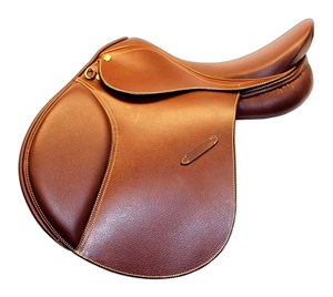 Selle d'obstacle en cuir marron avec arceau en bois, quincaillerie en laiton, siège confortable, options personnalisées - Product Image 1