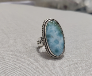 Anillo de Larimar de República Dominicana, Gema de Larimar Natural, Anillo de Plata de Ley Hecho a Mano, Joyería Azul Océano, Regalo para Ella - Product Image 2