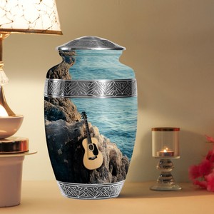โกศบรรจุอัฐิรูปทรงกีตาร์ ขนาด 10 นิ้ว สำหรับผู้ใหญ่ ชาย/หญิง ขนาดใหญ่ สไตล์ยุโรป/อเมริกา ดีไซน์ปรับแต่งได้ ความจุ 220 คิวบิกอินช์ - Product Image 4