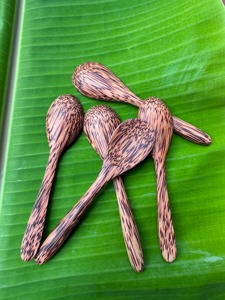 ช้อนไม้ทำมือ งานฝีมือ กระจกเงา ไม้ธรรมชาติ คุณภาพพรีเมียม เป็นมิตรกับสิ่งแวดล้อม ทนทาน ใช้สำหรับทำอาหาร เสิร์ฟ และรับประทานอาหาร - Product Image 3